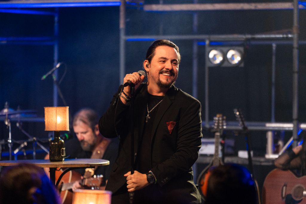 Dino Fonseca - Performance ao vivo 4