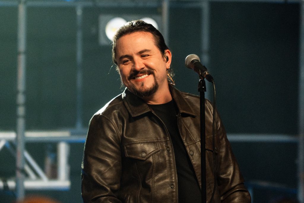 Dino Fonseca - Performance ao vivo 1